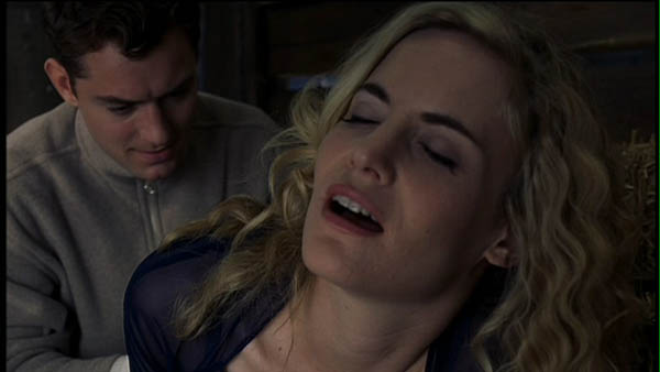 E6573A19-0054-4BA4-9B3B-9FFBCBA9B578